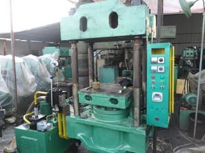 100噸平板硫化機(jī)